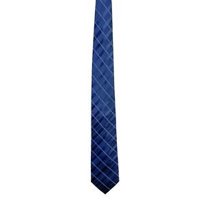 Kenneth Cole Reaction Blue Striped Mens Silk Neck Tie Office Career Quiet Luxury